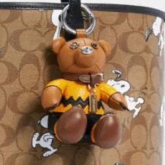 New Coach X Peanuts Charlie Brown Bear Bag Charm limited Edition NWT - Picture 2 of 8